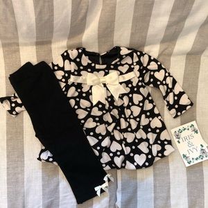 Iris & Ivy black and white Hearts dress set NWT